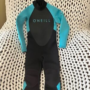 O'Neill Reactor II Black and Teal Wetsuit Kids size 6.